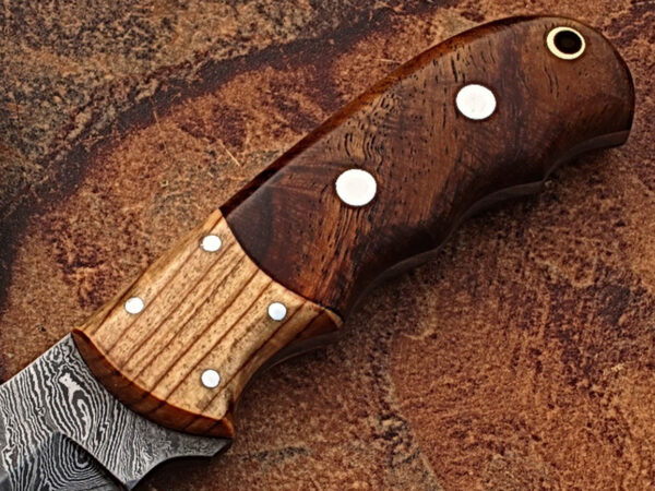 White Deer Rosewood & Olive-Wood Classic Damascus Skinner Limited Edition